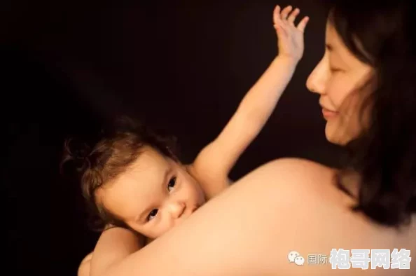 在温柔的怀抱中，探索有奶水的美妇带来的无尽欢愉与心灵交融的奇妙旅程